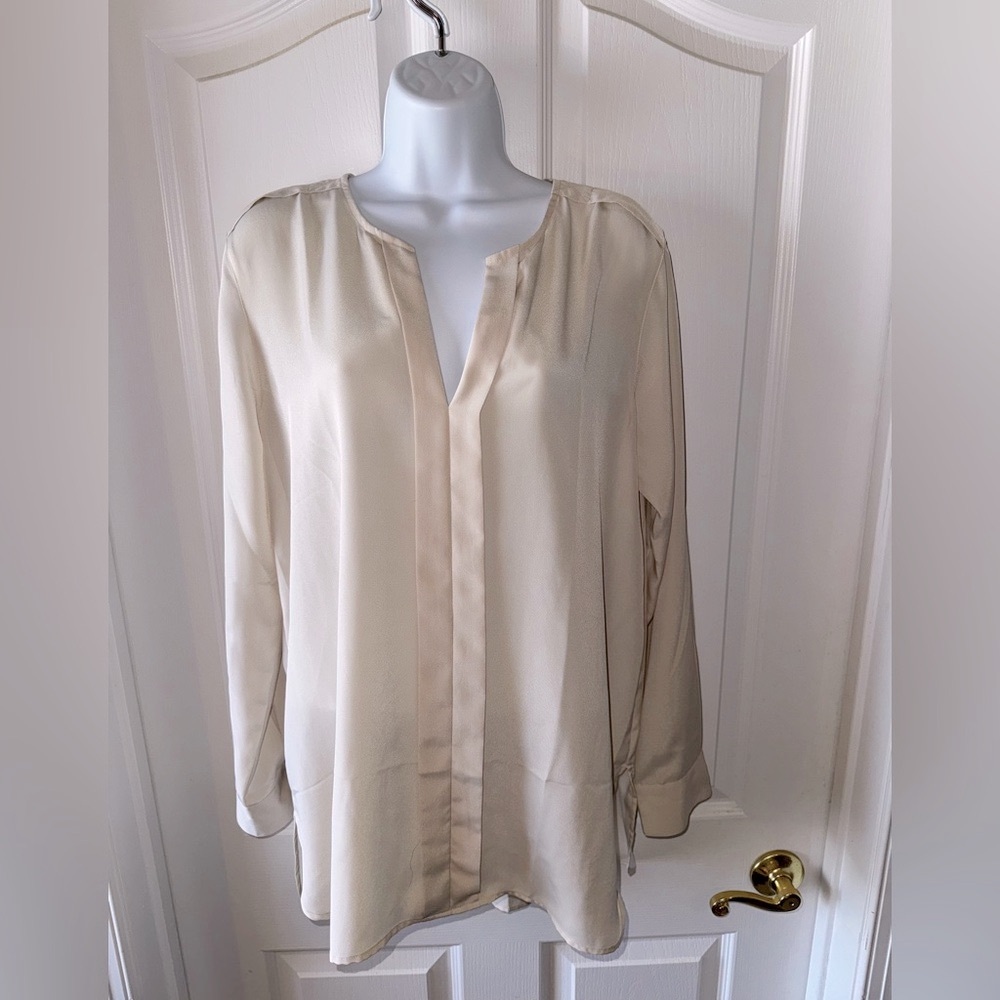 Ann Taylor Cream Long Sleeve Blouse with Mandarin Collar Size LP NWT